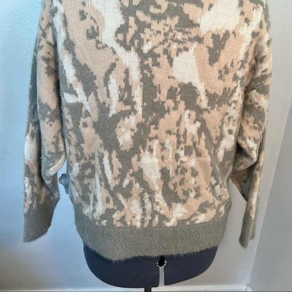 FRNCH Paris Abstract Sweater Crewneck Gray Pink - Picture 8 of 10